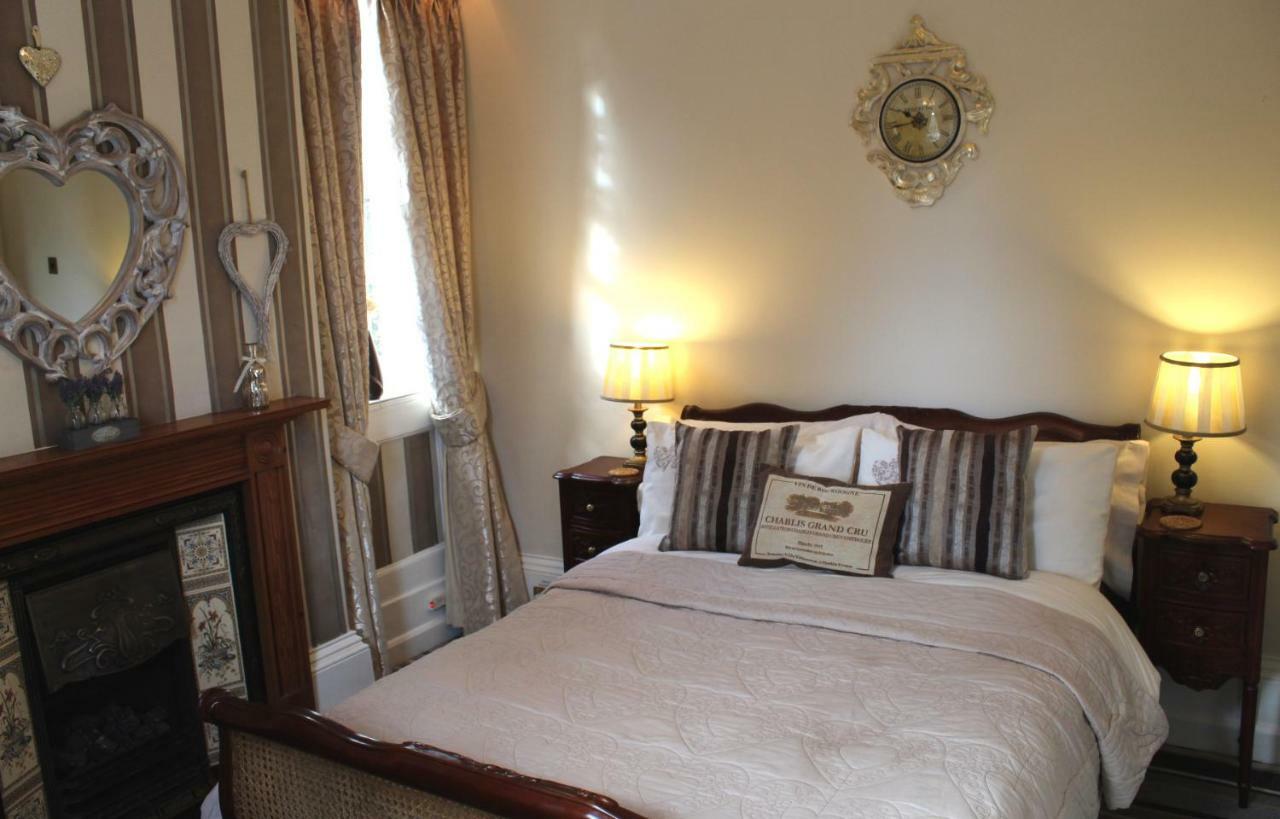 Holly House Bed And Breakfast And Apartments Hereford Eksteriør bilde