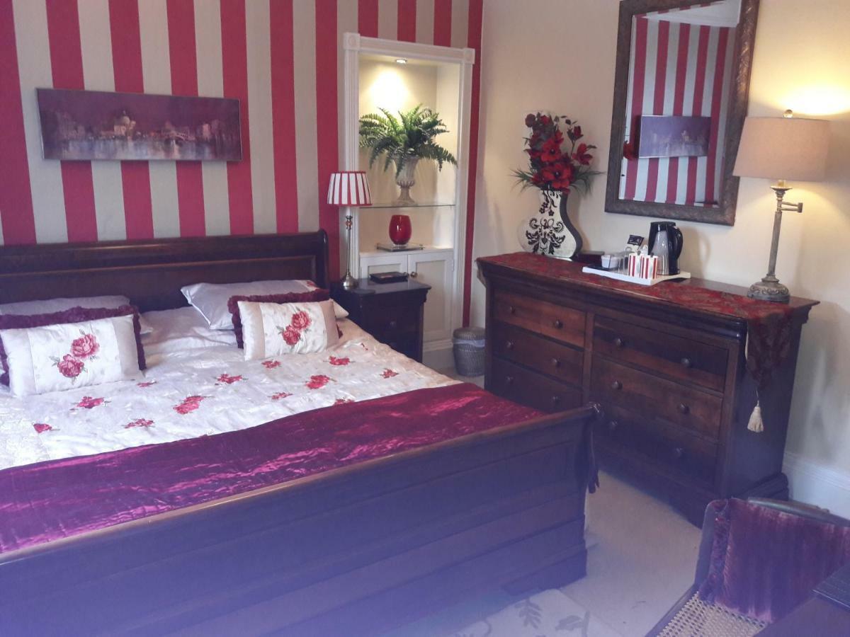 Holly House Bed And Breakfast And Apartments Hereford Eksteriør bilde