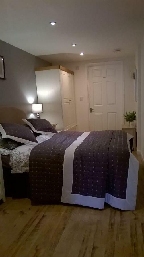 Holly House Bed And Breakfast And Apartments Hereford Eksteriør bilde