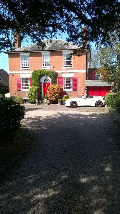 Holly House Bed And Breakfast And Apartments Hereford Eksteriør bilde