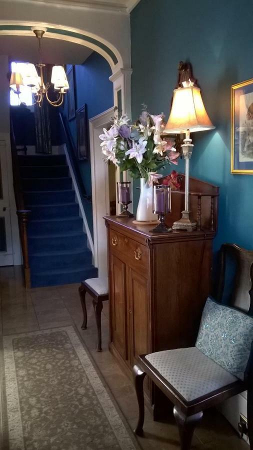 Holly House Bed And Breakfast And Apartments Hereford Eksteriør bilde